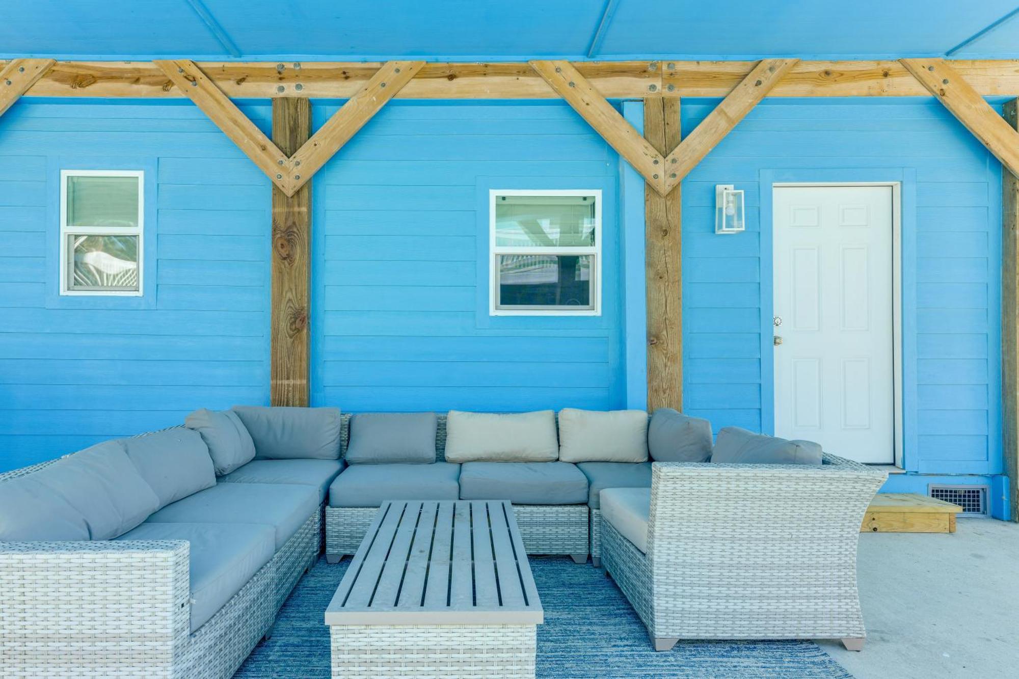 Trendy Port Aransas Home With Private Pool And Deck! Eksteriør bilde