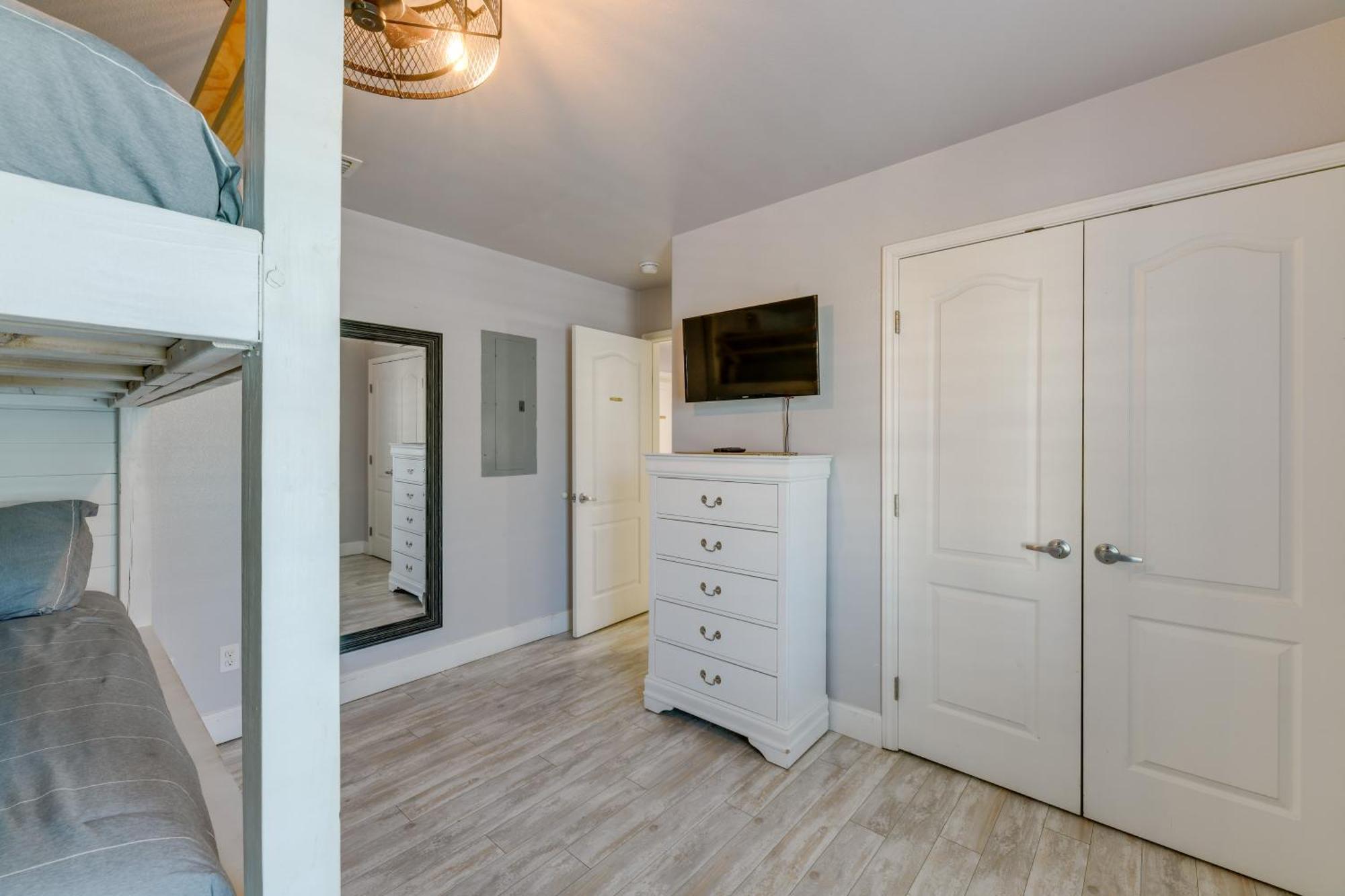 Trendy Port Aransas Home With Private Pool And Deck! Eksteriør bilde