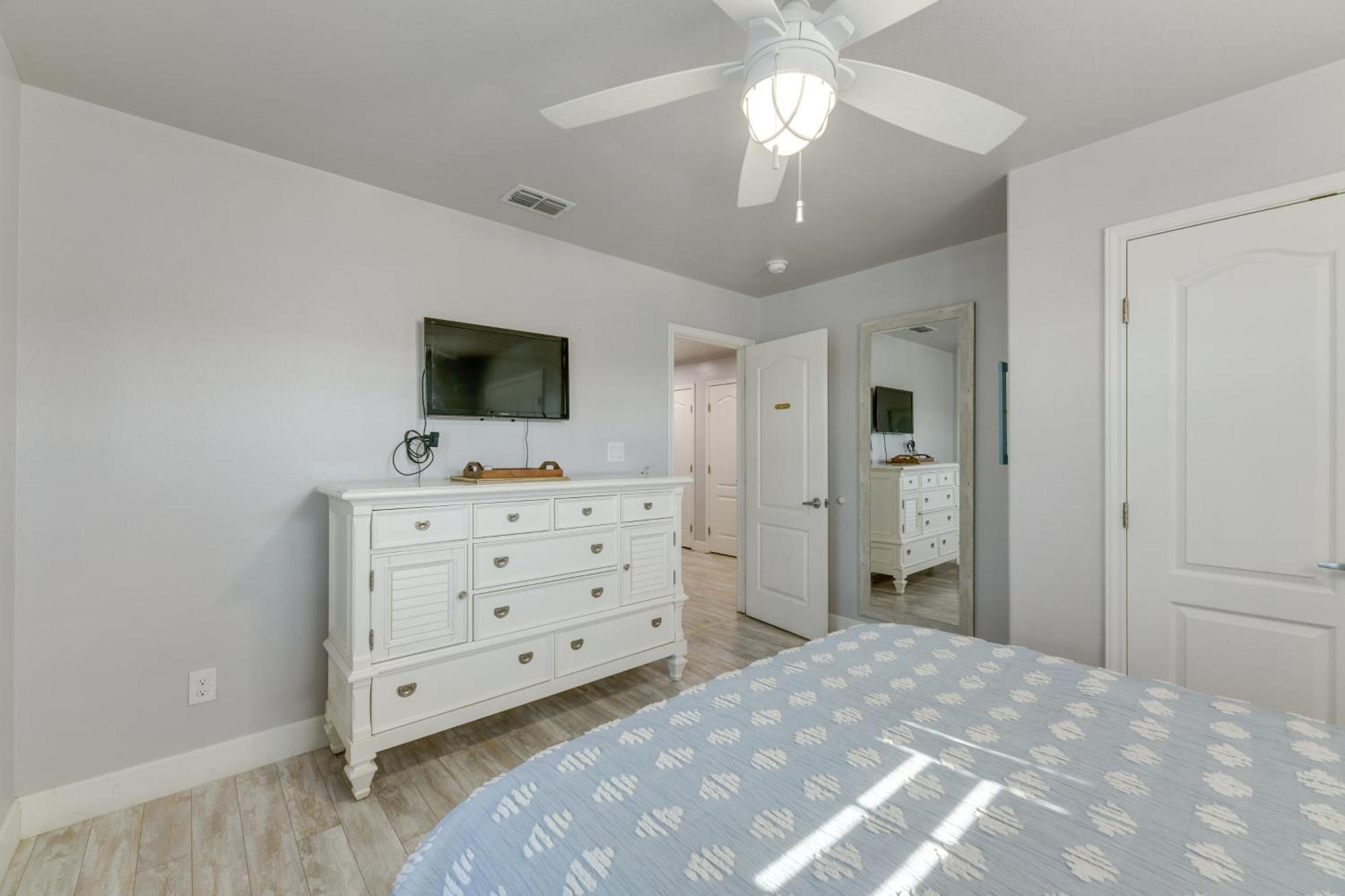 Trendy Port Aransas Home With Private Pool And Deck! Eksteriør bilde