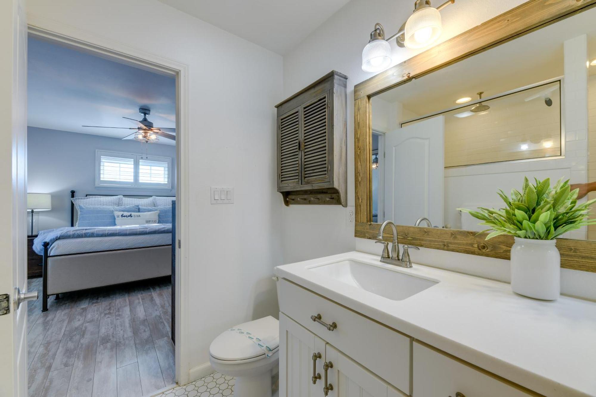 Trendy Port Aransas Home With Private Pool And Deck! Eksteriør bilde